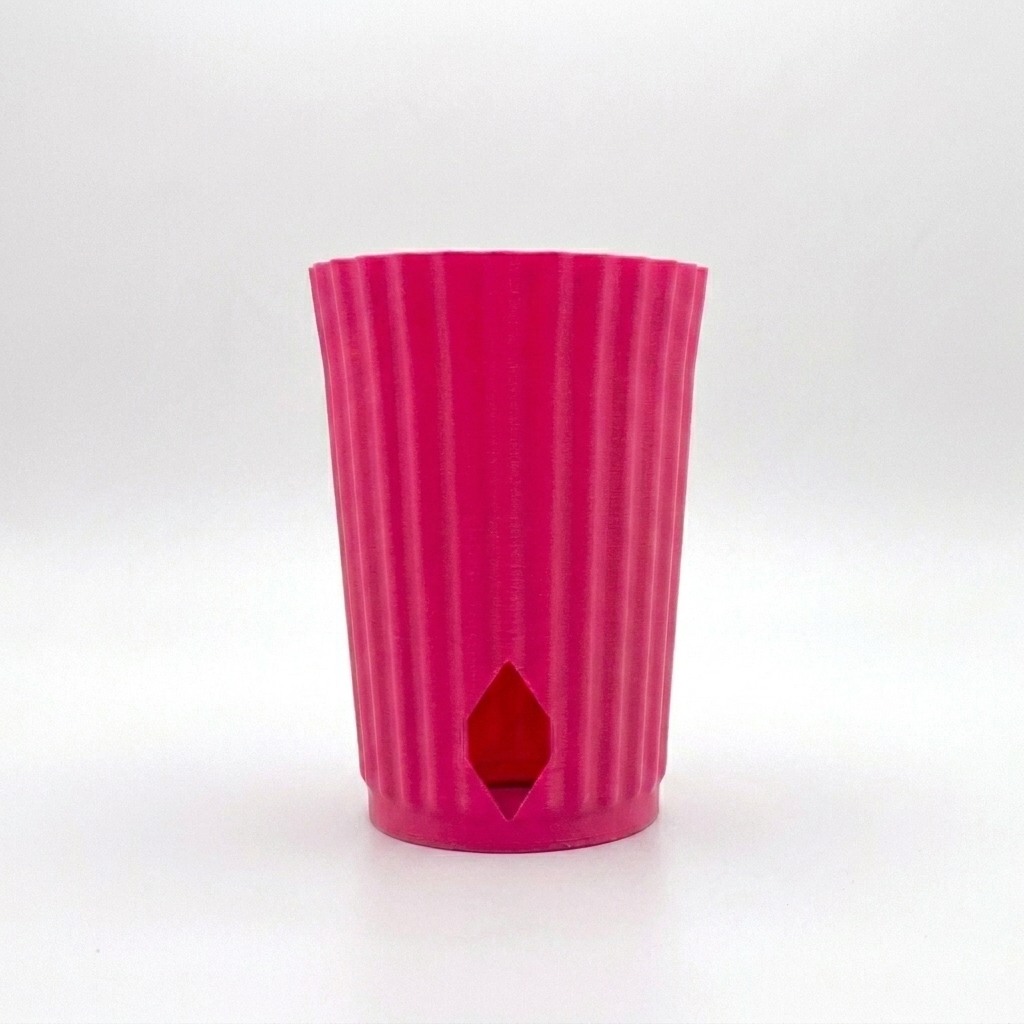 Magenta cover pot